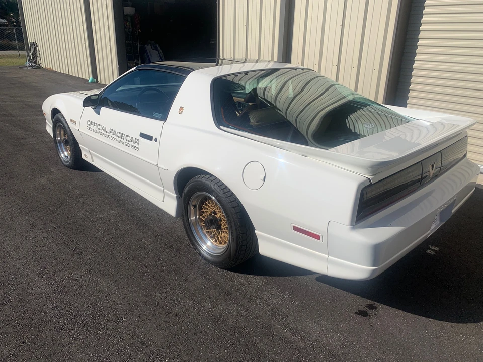 1989 Pontiac Firebird Trans Am 3rd Gen - Image 9 of 31