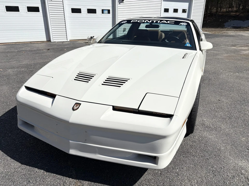 1989 Pontiac Firebird Trans Am 3rd Gen - Image 10 of 31