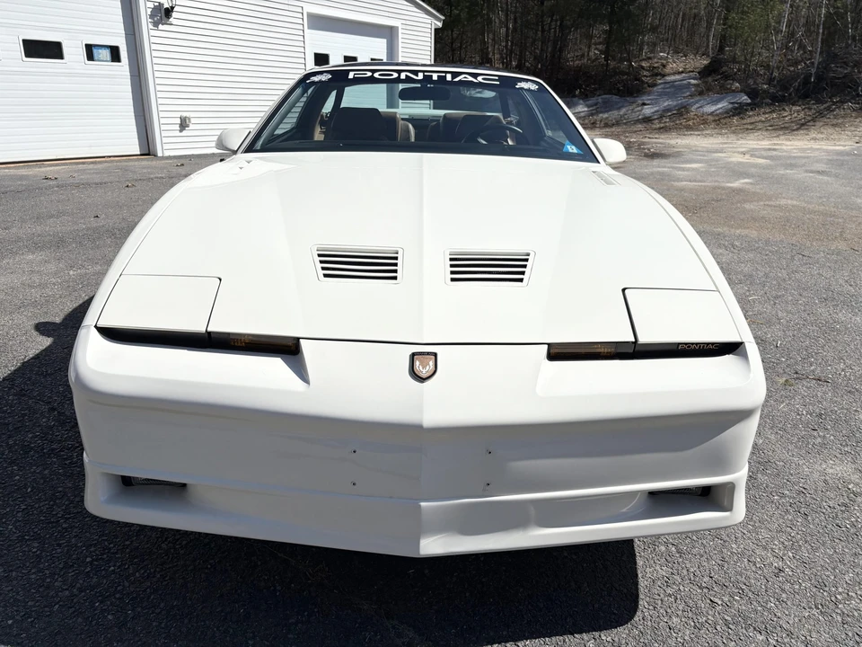 1989 Pontiac Firebird Trans Am 3rd Gen - Image 11 of 31