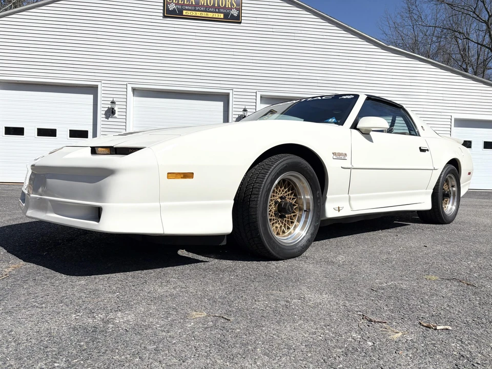 1989 Pontiac Firebird Trans Am 3rd Gen - Image 7 of 31
