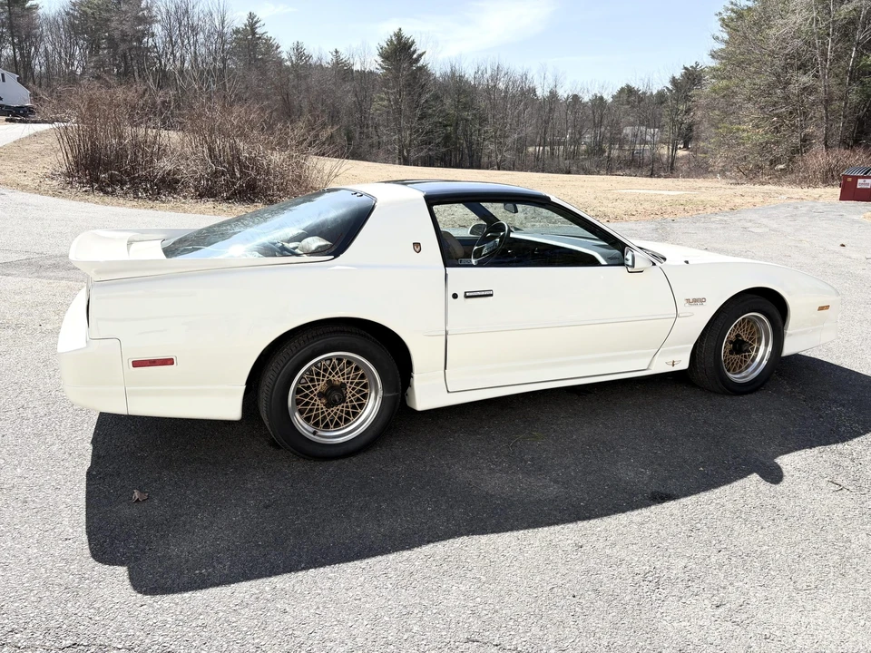 1989 Pontiac Firebird Trans Am 3rd Gen - Image 29 of 31