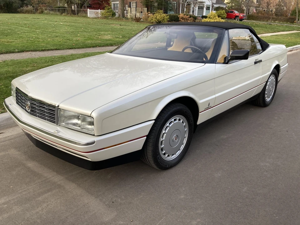 1990 Cadillac Allante - Image 6 of 31