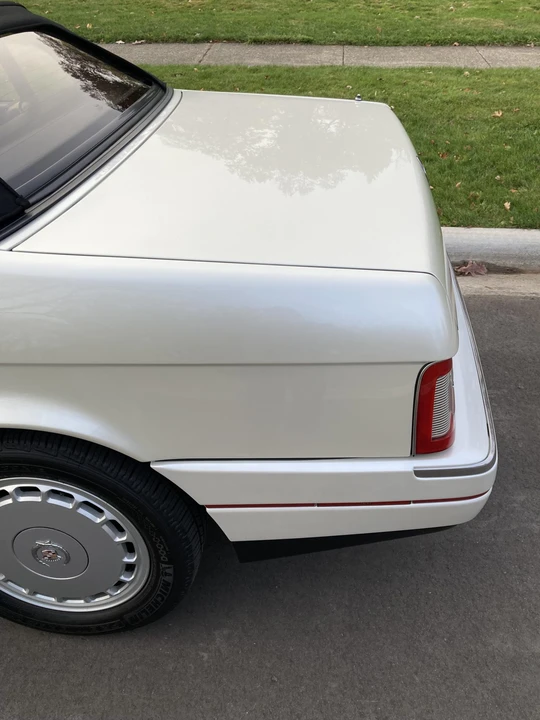 1990 Cadillac Allante - Image 19 of 31