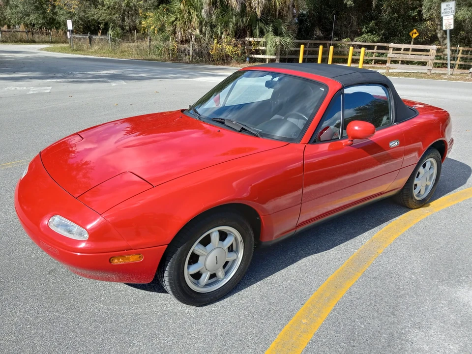 1991 Mazda NA MX-5 Miata - Image 21 of 31