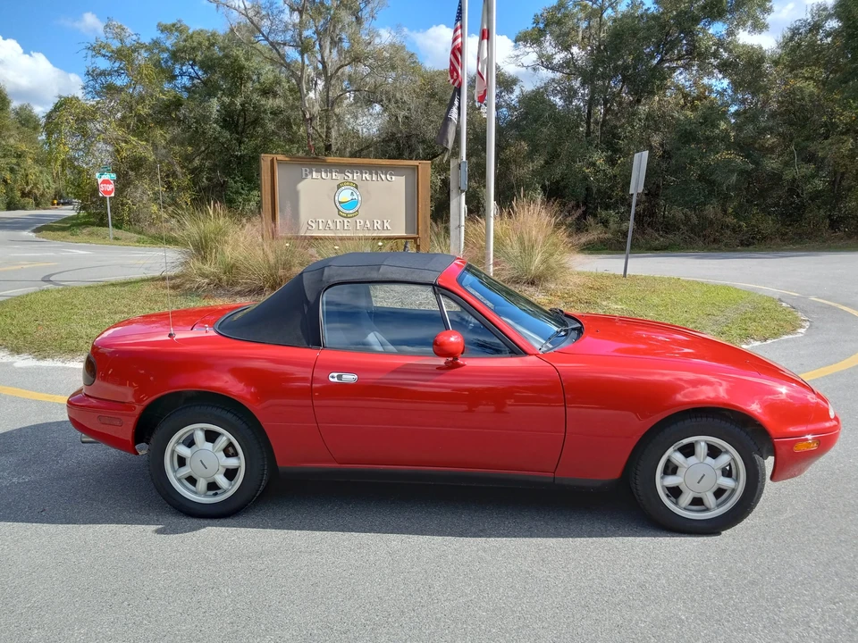 1991 Mazda NA MX-5 Miata - Image 17 of 31