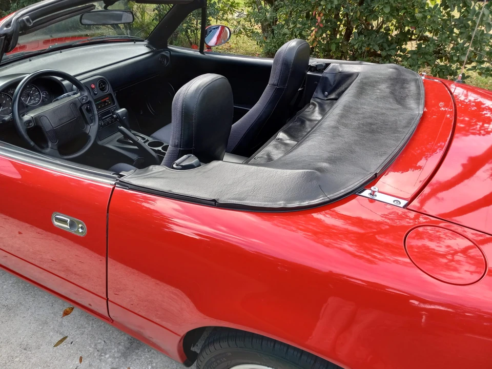 1991 Mazda NA MX-5 Miata - Image 26 of 31