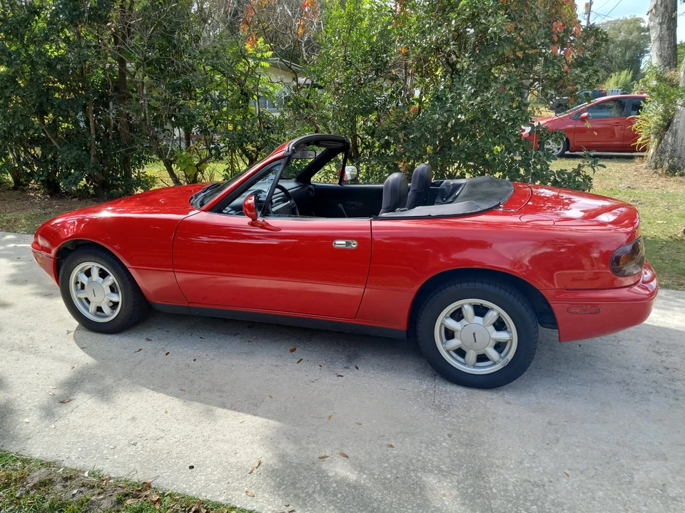 1991 Mazda NA MX-5 Miata - Image 5 of 31