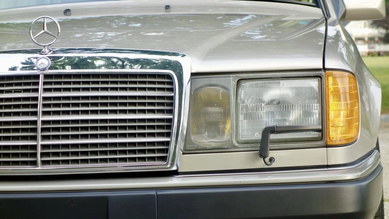 1991 Mercedes-Benz W124 E-Class - Image 24 of 31