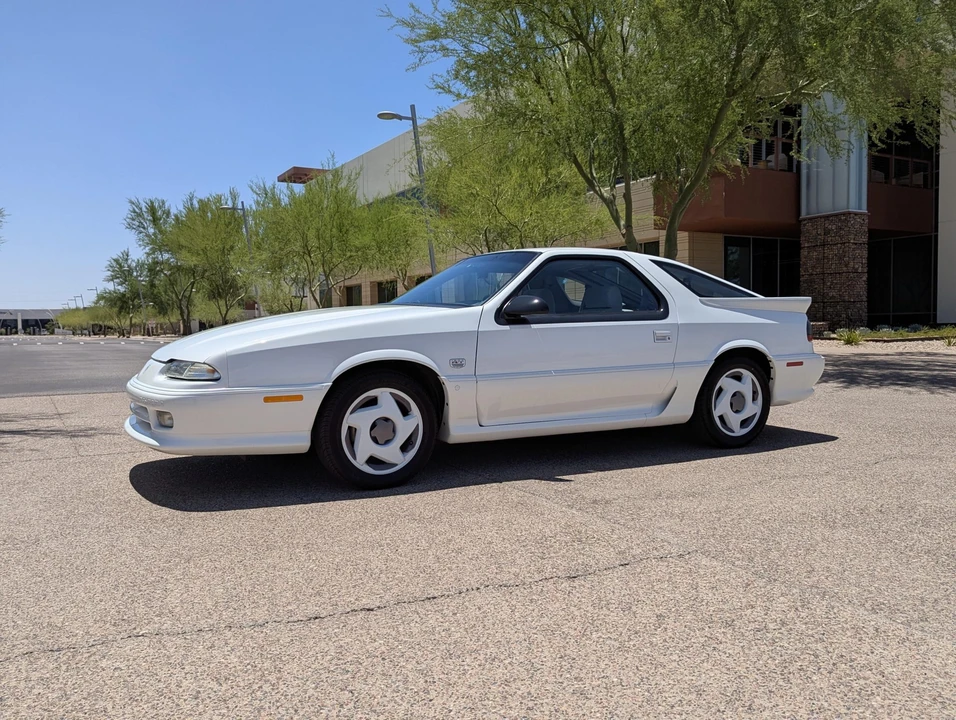 1992 Dodge Daytona - Image 7 of 31