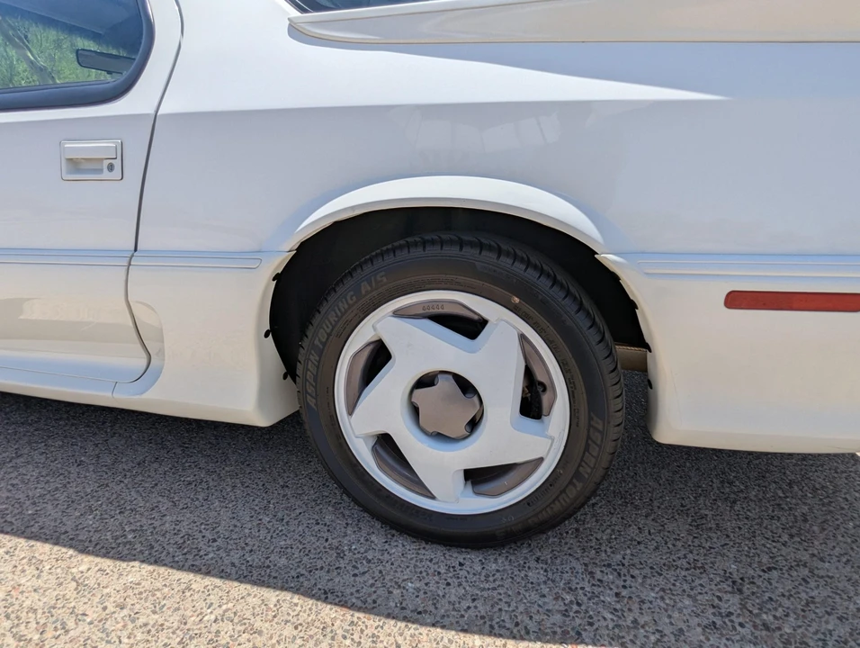 1992 Dodge Daytona - Image 23 of 31