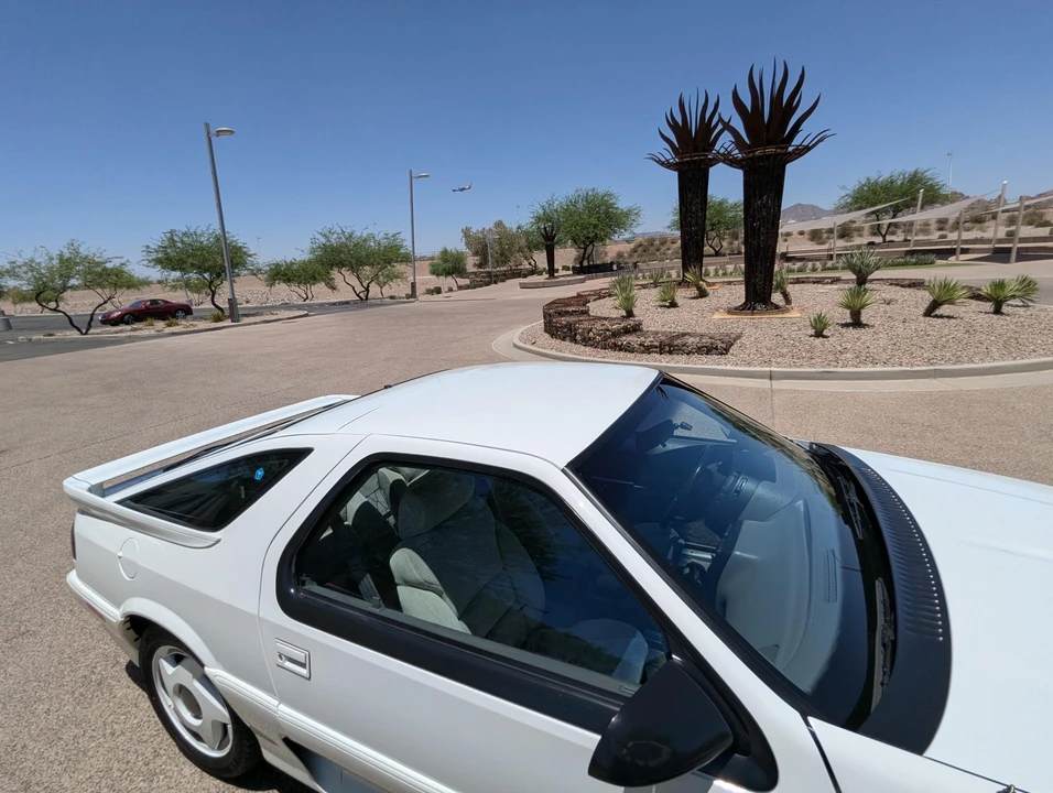 1992 Dodge Daytona - Image 15 of 31