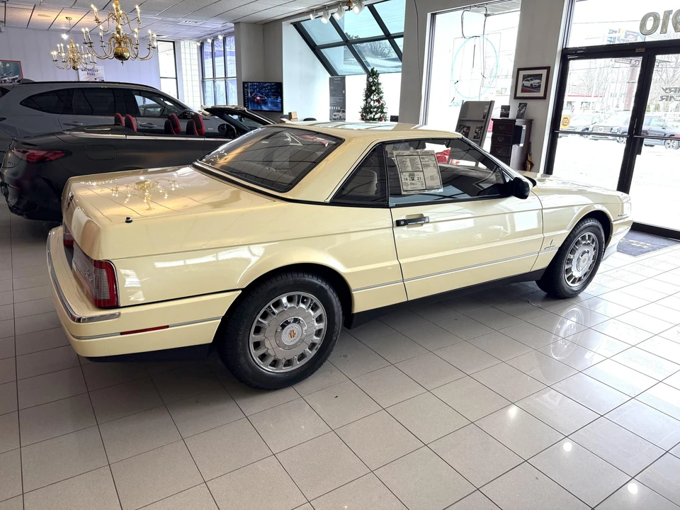 1993 Cadillac Allante - Image 20 of 31
