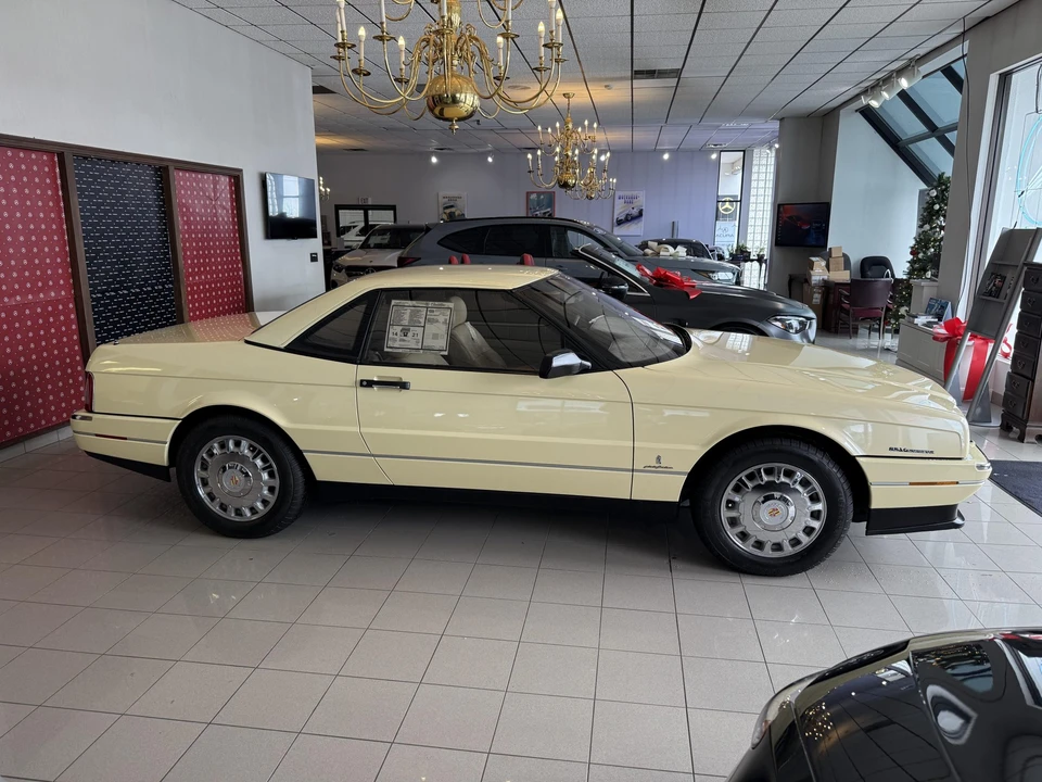 1993 Cadillac Allante - Image 21 of 31