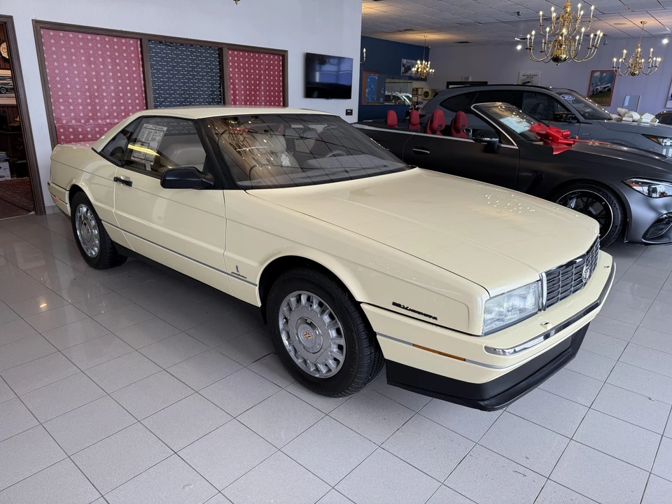 1993 Cadillac Allante - Image 24 of 31