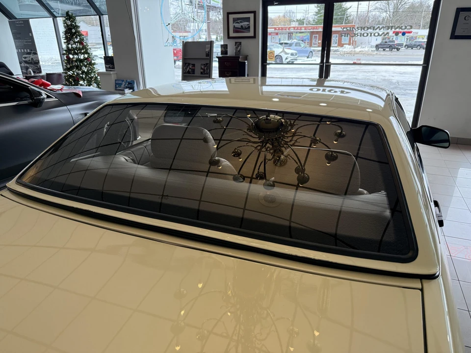 1993 Cadillac Allante - Image 17 of 31