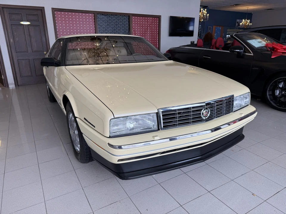1993 Cadillac Allante - Image 25 of 31