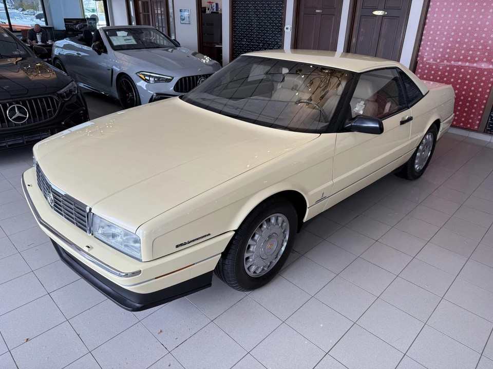 1993 Cadillac Allante - Image 5 of 31
