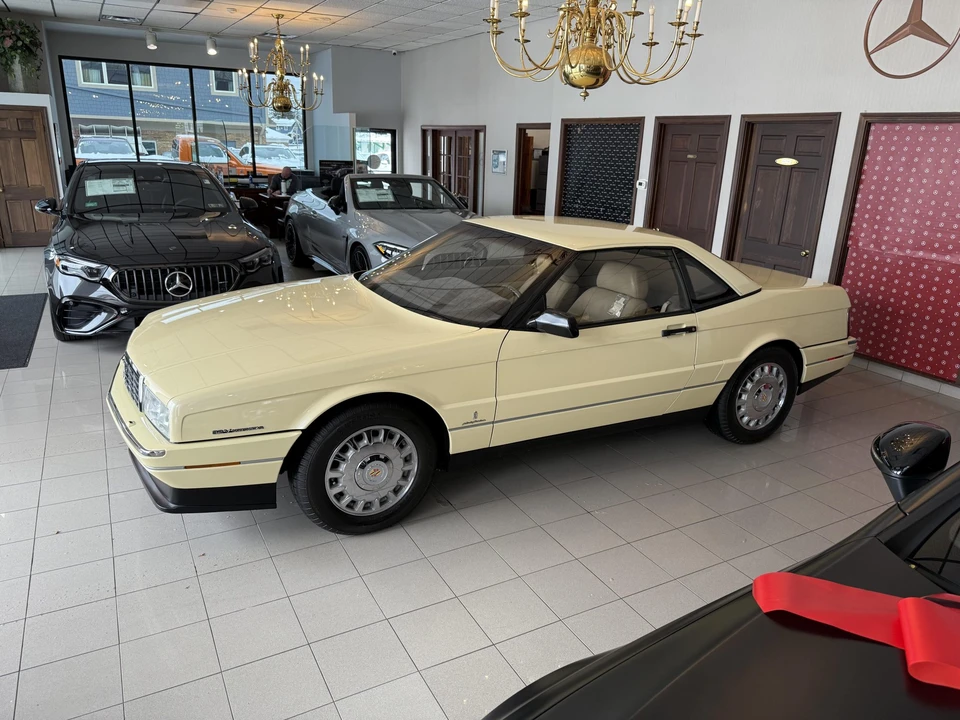 1993 Cadillac Allante - Image 6 of 31