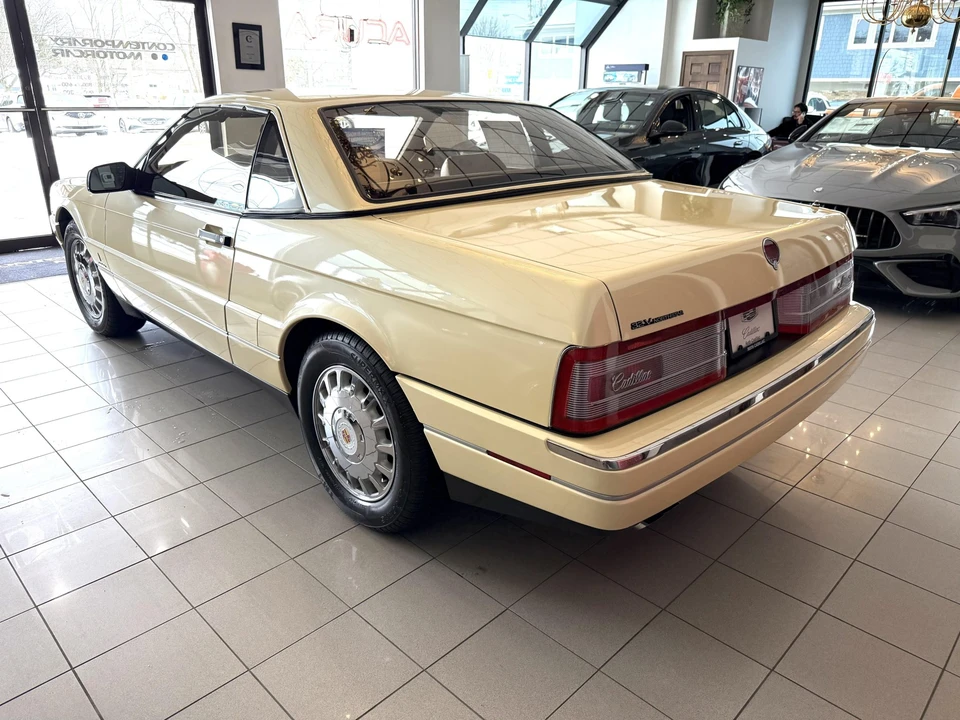 1993 Cadillac Allante - Image 14 of 31