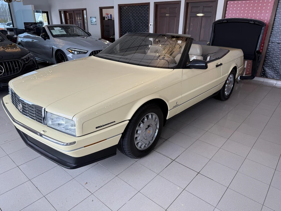 1993 Cadillac Allante - Image 27 of 31