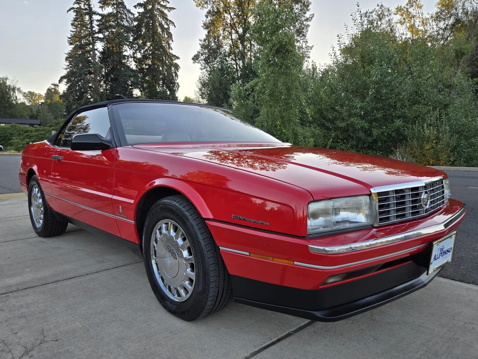 1993 Cadillac Allante - Image 10 of 31