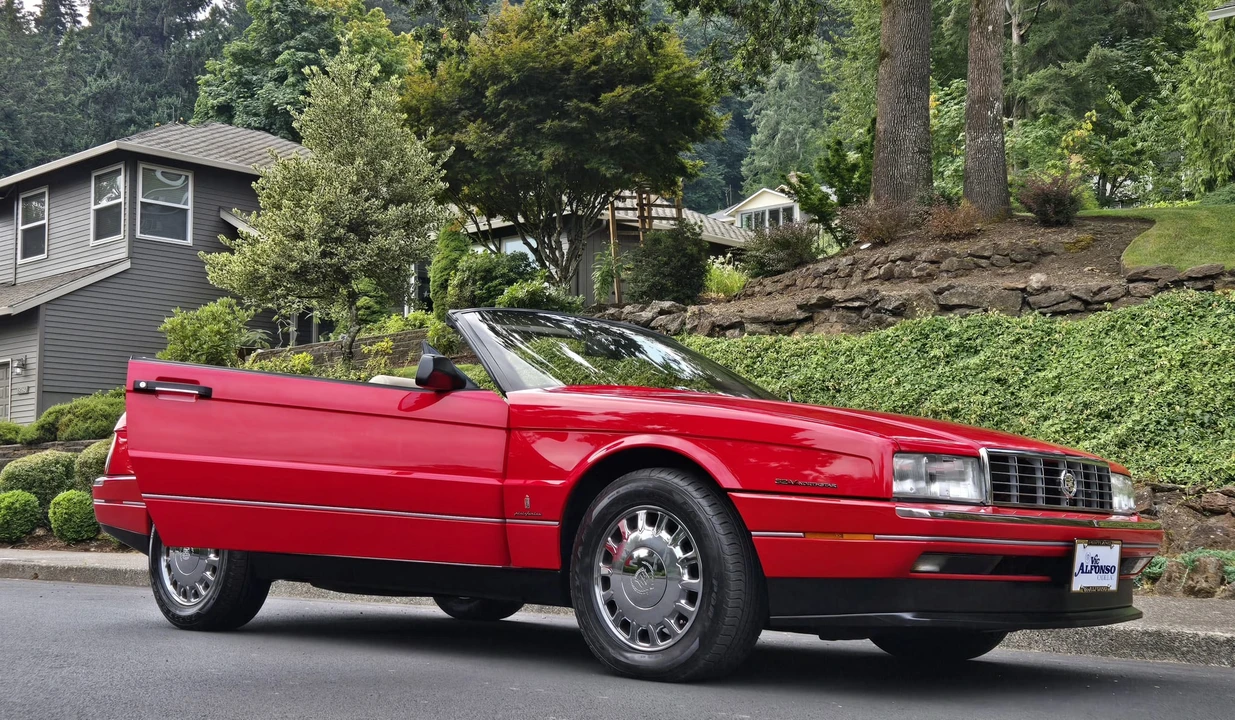 1993 Cadillac Allante - Image 30 of 31