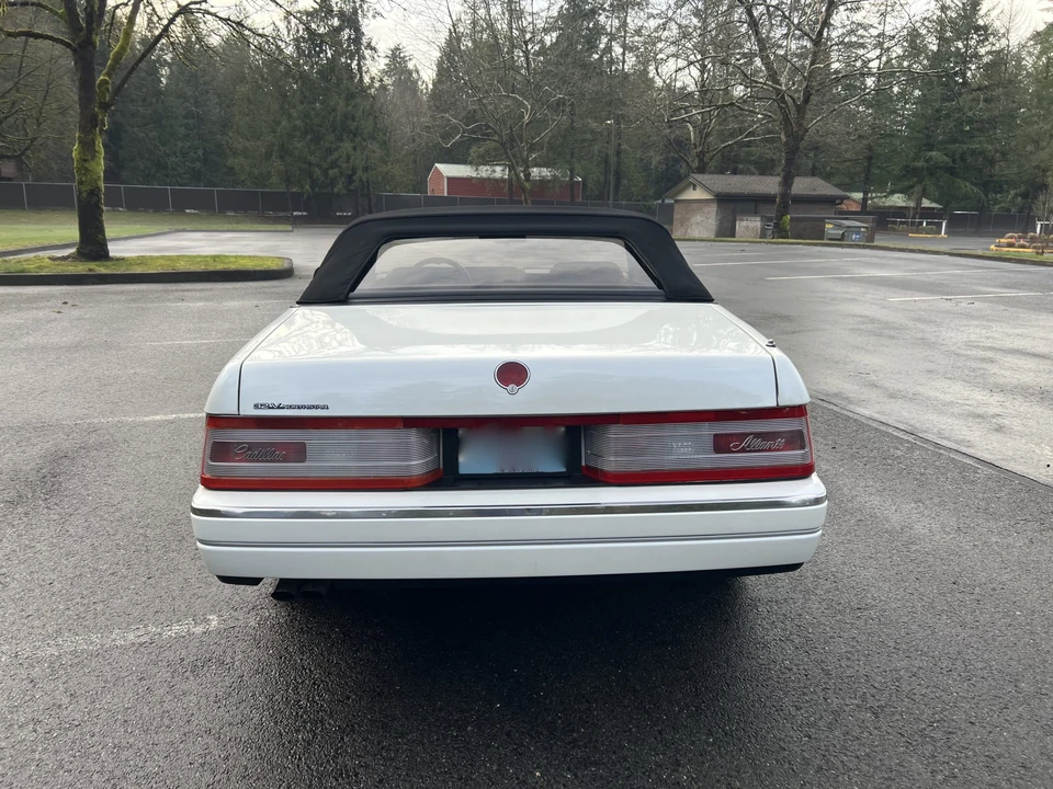 1993 Cadillac Allante - Image 10 of 31