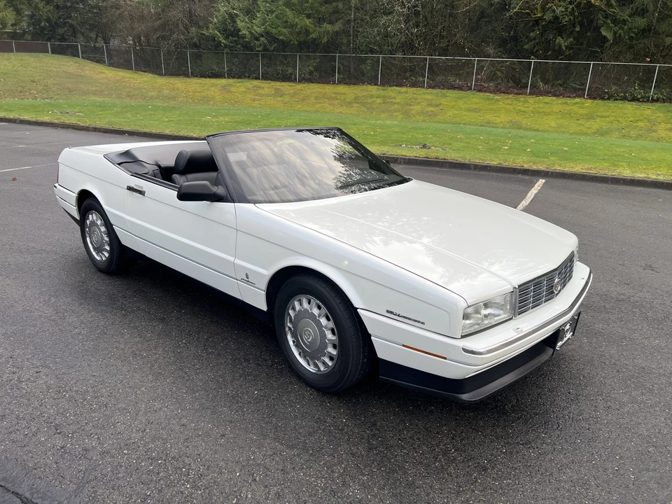 1993 Cadillac Allante - Image 2 of 31