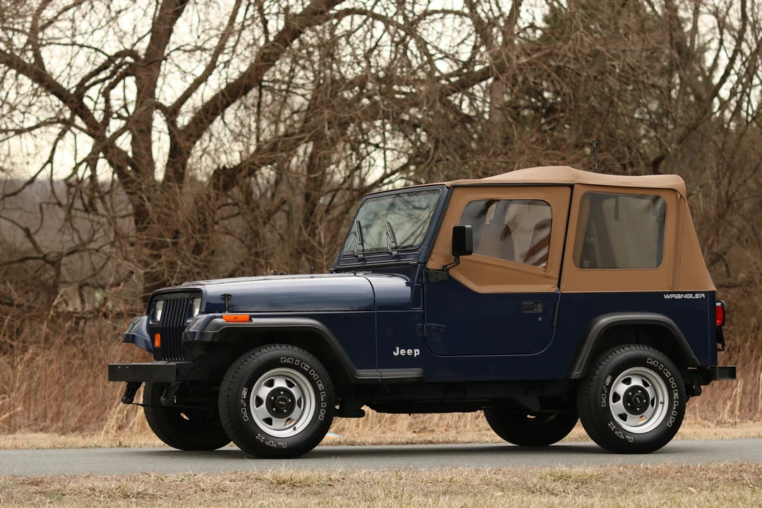 1993 Jeep YJ Wrangler - Image 9 of 31
