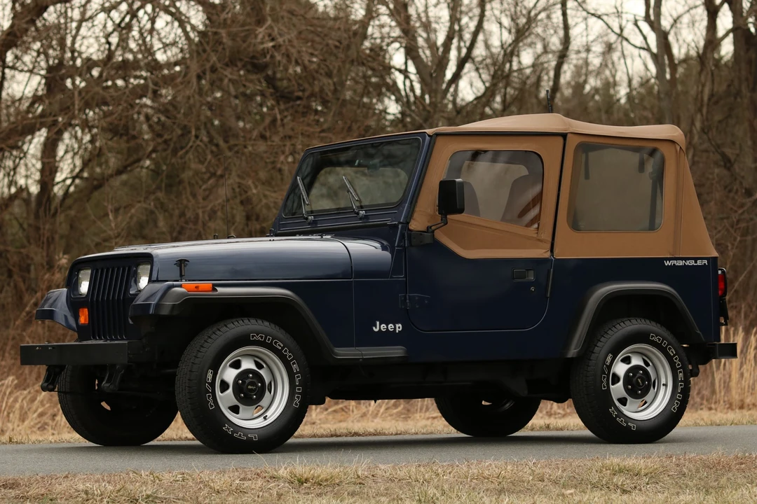 1993 Jeep YJ Wrangler - Image 8 of 31