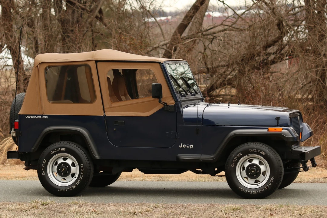 1993 Jeep YJ Wrangler - Image 26 of 31