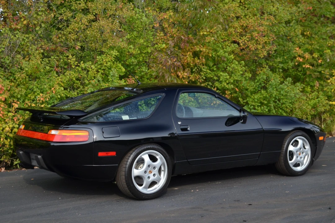 1993 Porsche 928 GTS - Image 10 of 31
