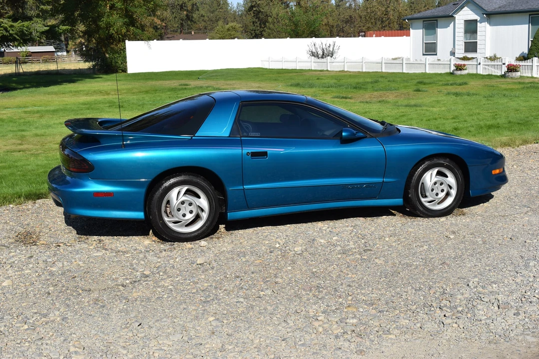 1994 Pontiac Firebird Trans Am 4th Gen - Image 29 of 31