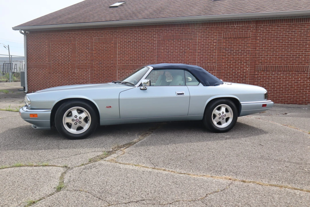1995 Jaguar XJS Convertible - Image 11 of 31