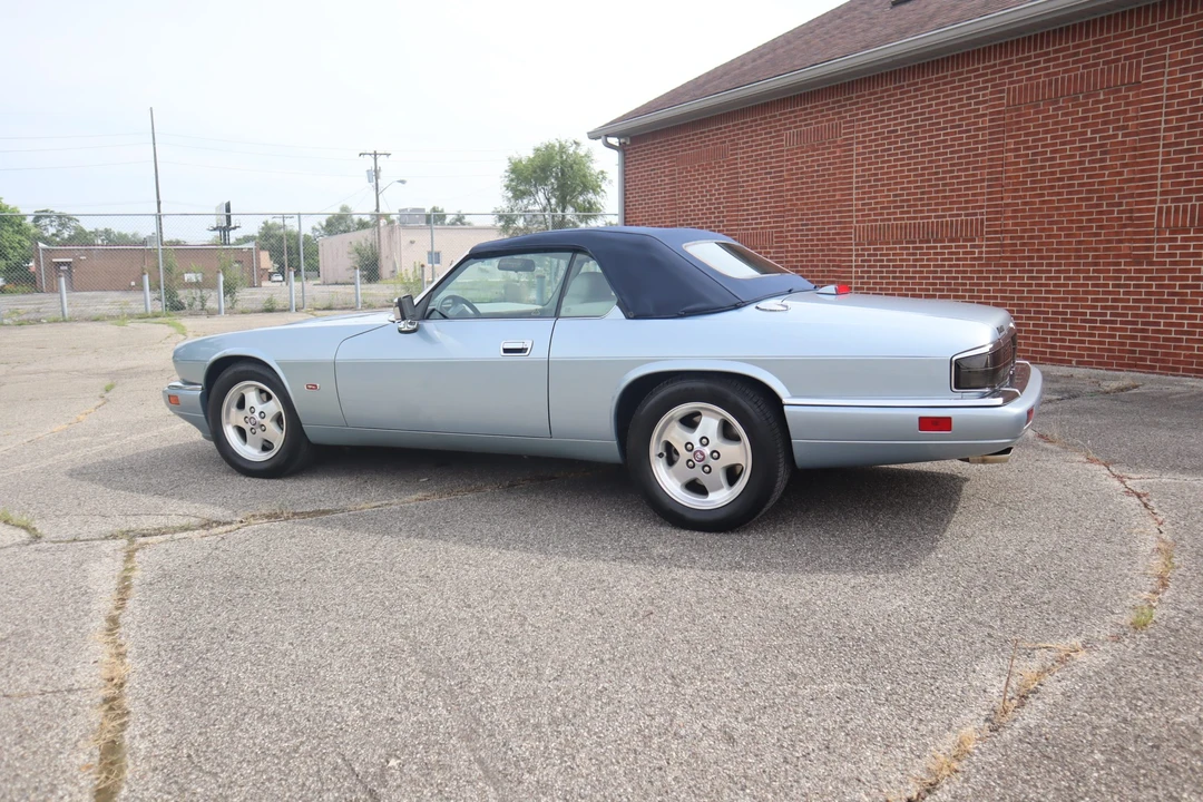 1995 Jaguar XJS Convertible - Image 12 of 31