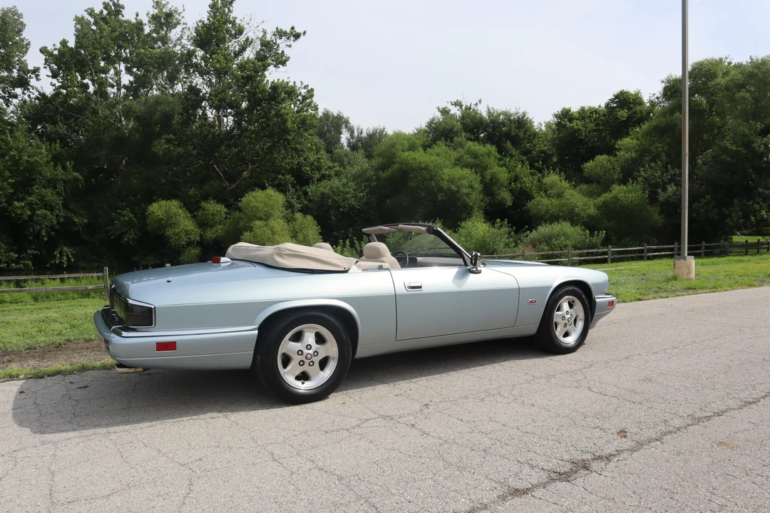 1995 Jaguar XJS Convertible - Image 27 of 31