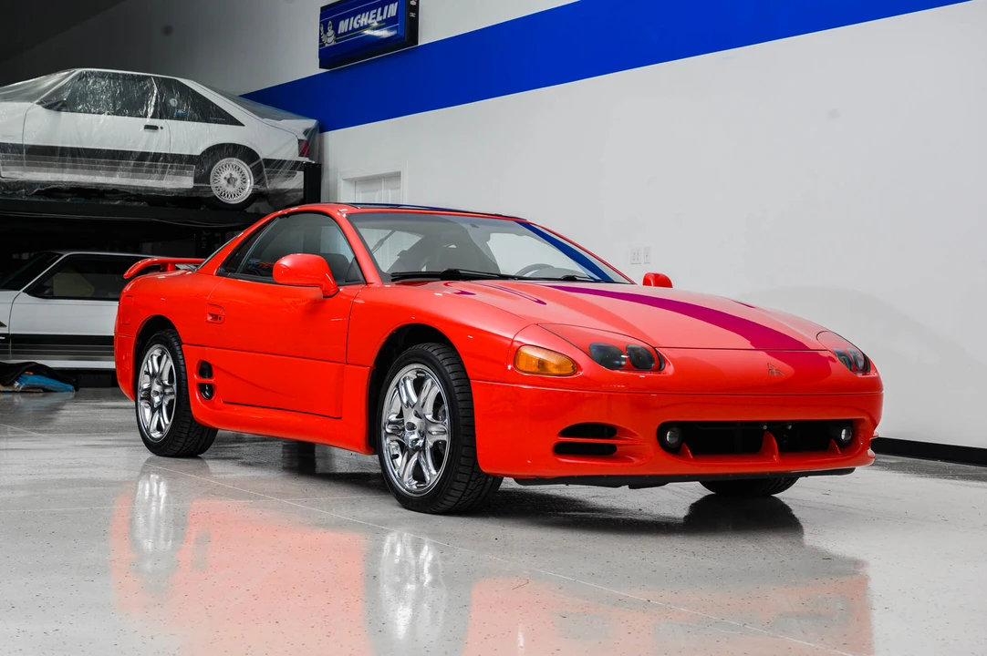 1995 Mitsubishi 3000GT Series 2 - Image 2 of 31