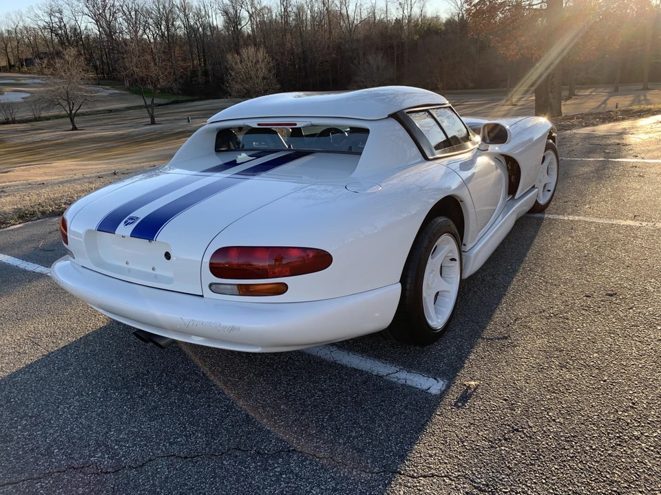 1996 Dodge Viper 2nd Gen - Image 15 of 31