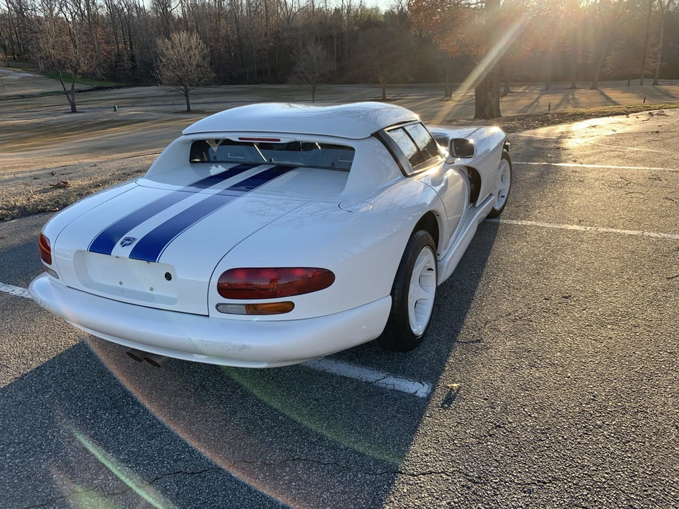 1996 Dodge Viper 2nd Gen - Image 16 of 31