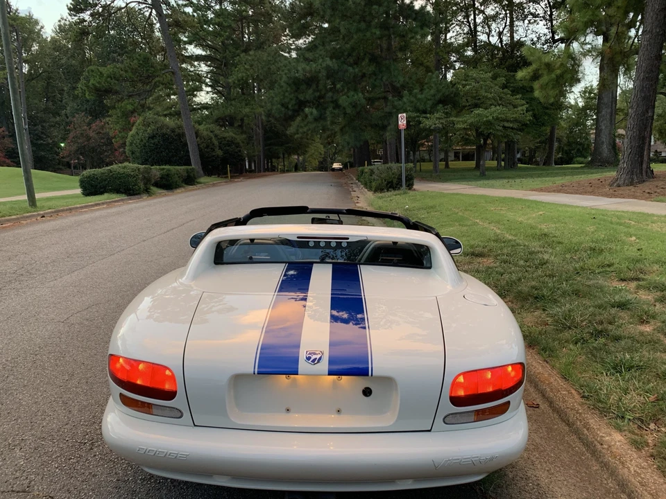 1996 Dodge Viper 2nd Gen - Image 9 of 31