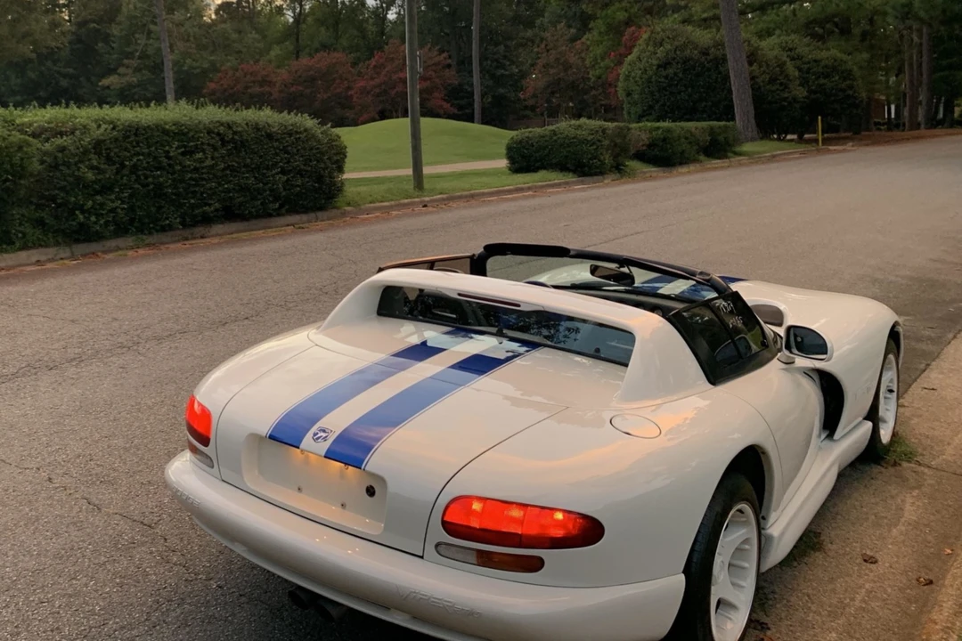 1996 Dodge Viper 2nd Gen - Image 13 of 31