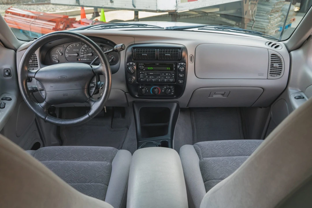 1998 Ford Explorer 2nd Gen - Image 5 of 8