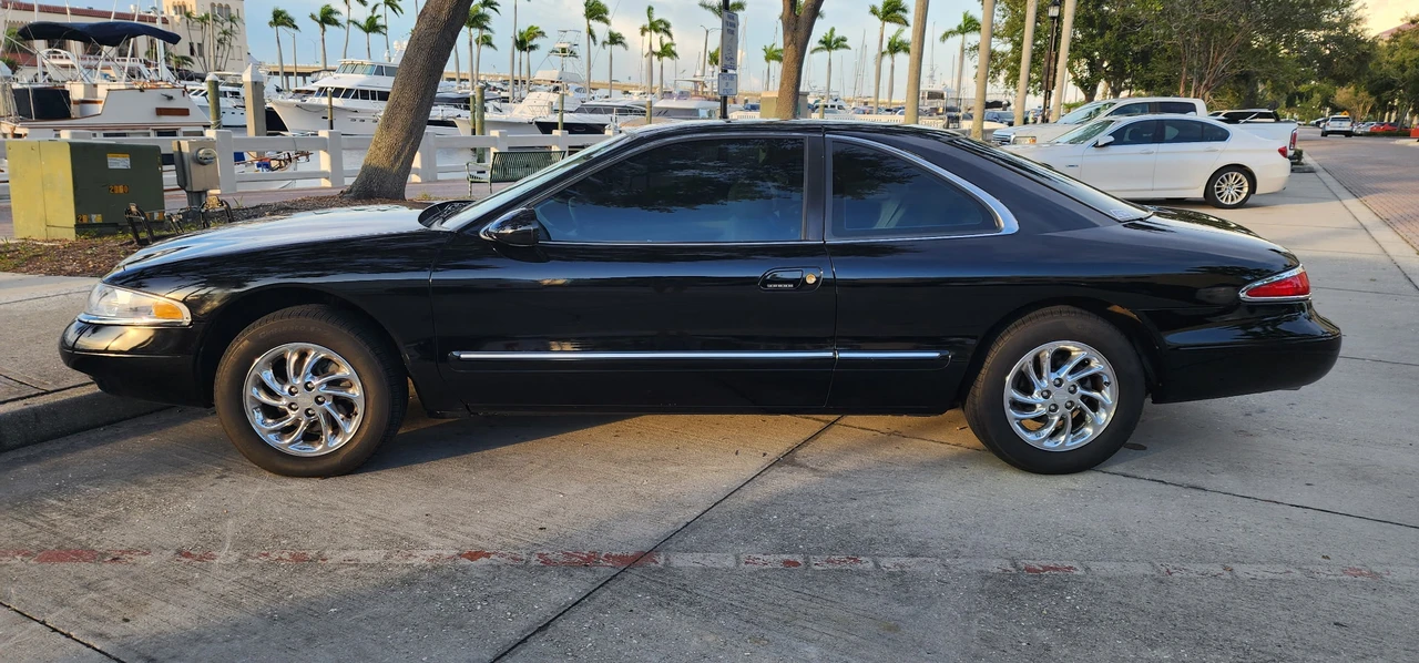 1998 Lincoln Continental Mark VIII - Image 9 of 23