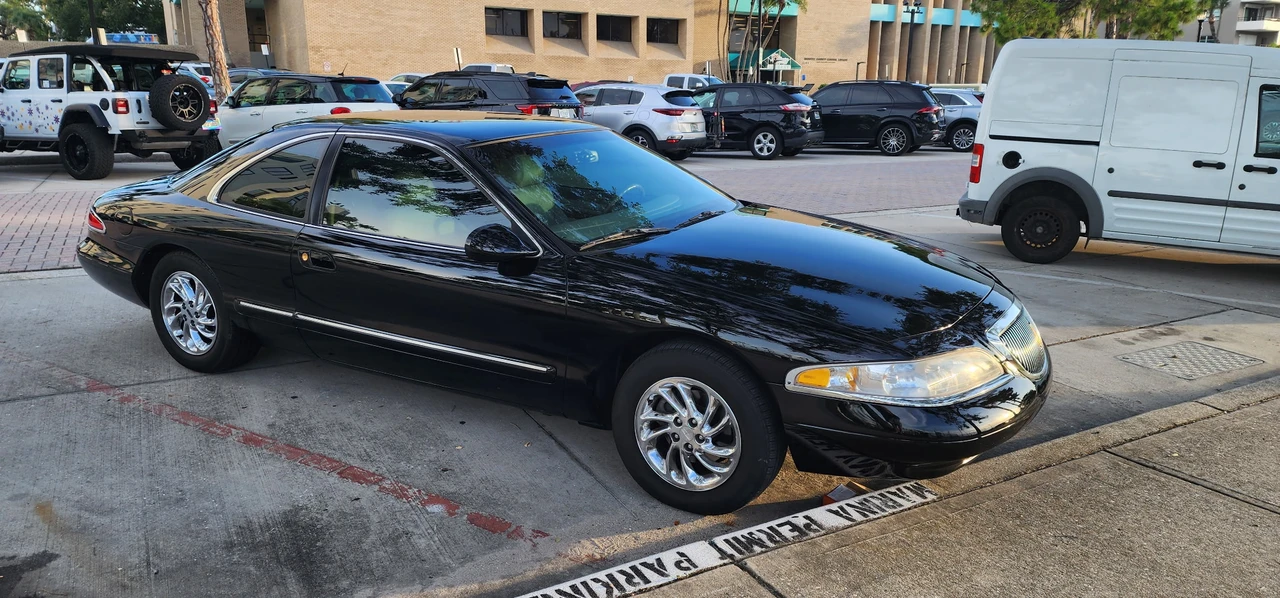 1998 Lincoln Continental Mark VIII - Image 2 of 23