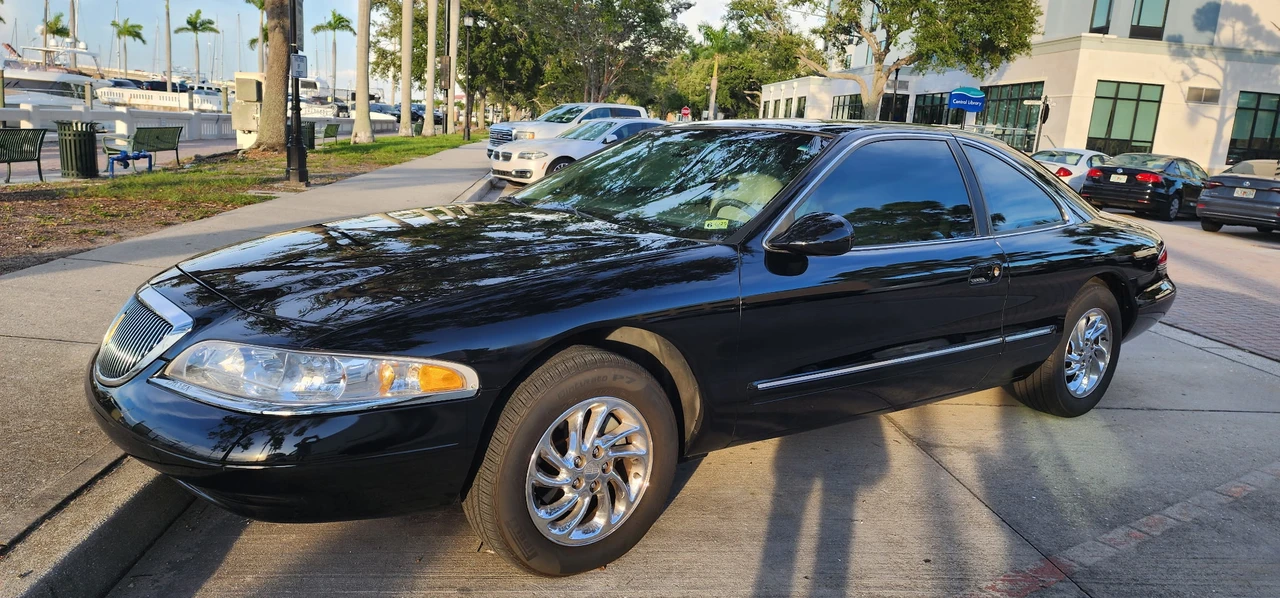 1998 Lincoln Continental Mark VIII - Image 10 of 23