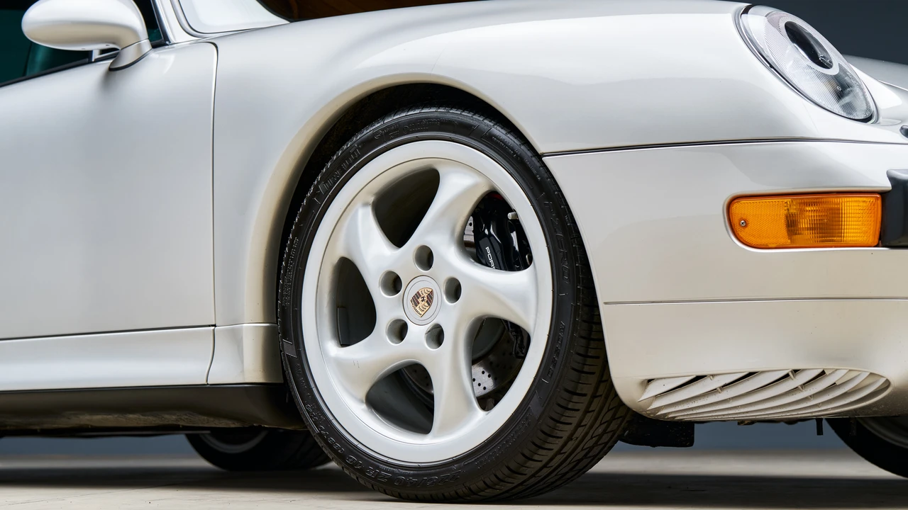 1998 Porsche 993 Carrera - Image 31 of 31