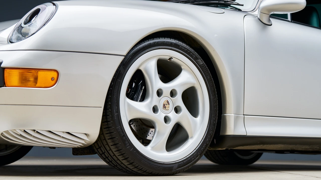 1998 Porsche 993 Carrera - Image 30 of 31