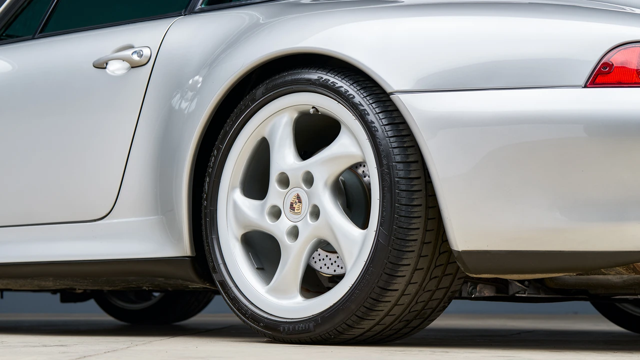 1998 Porsche 993 Carrera - Image 27 of 31