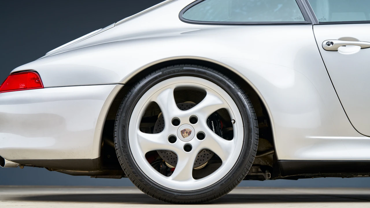 1998 Porsche 993 Carrera - Image 26 of 31