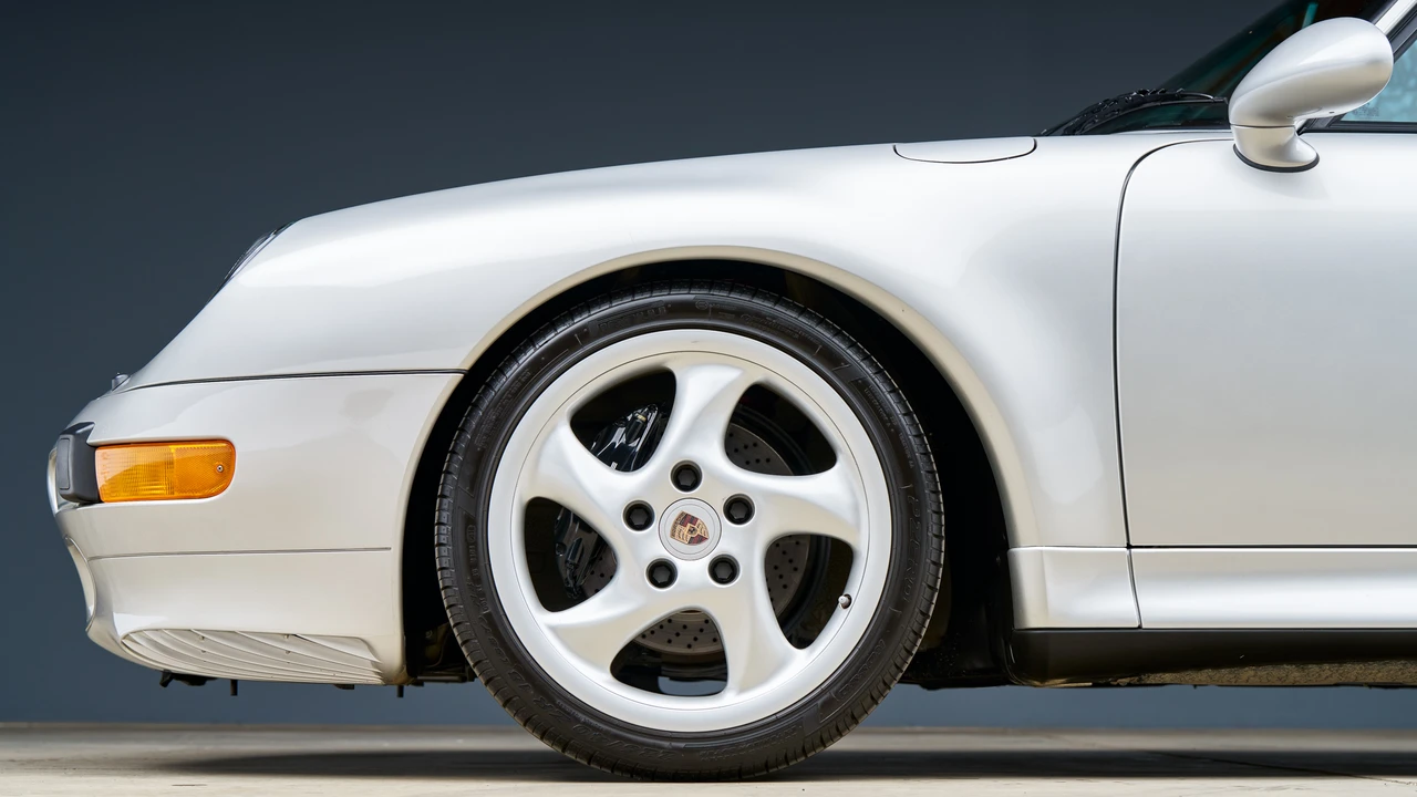 1998 Porsche 993 Carrera - Image 24 of 31